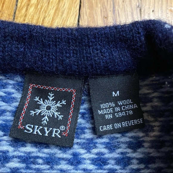 SKYR Nordic Fair Island Wool Sweater Blue medium broken clasp - Picture 3 of 6